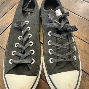Black Converse Sneakers Shiny Metallic Fabric Chuck Taylor women’s 7 men’s 9